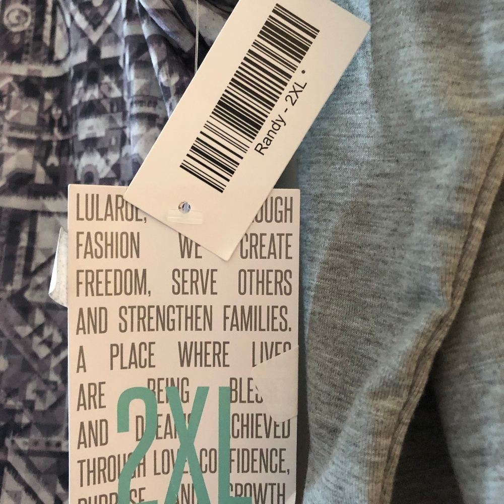 LulaRoe Randy - Picture 4 of 4
